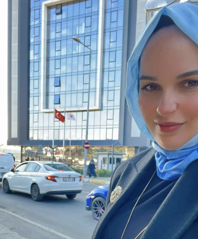 Avukat hem dolandırıldı hem de ahlaksız teklif aldı! "Benimle yatarsan sana paranı veririm" - Resim: 0