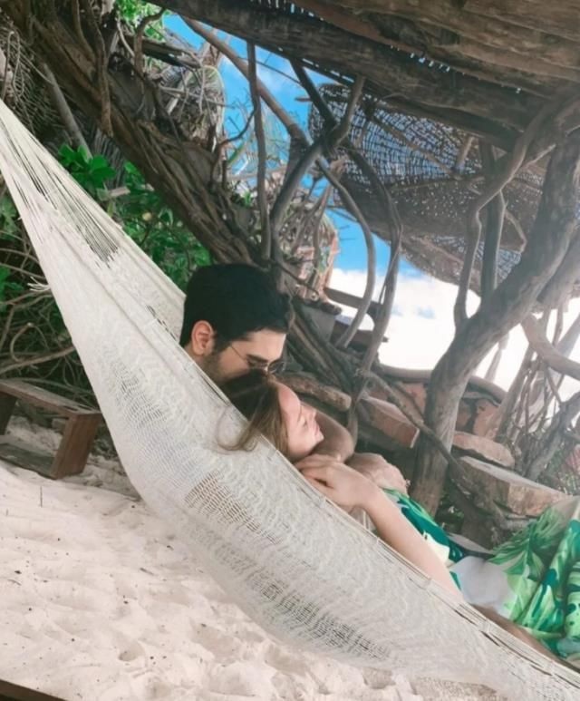 Danla Bilic'ten sevgilisi Poyraz Teoman ile skandal poz annesi kızınca sildi - Resim: 4