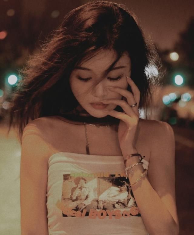 Ünlü TikTok fenomeni canlı yayında zehir içerek intihar etti! - Resim: 4