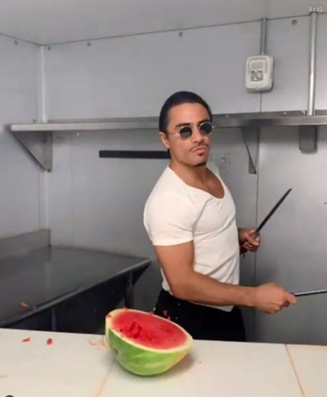 Nusret Gökçe meyveleri havada ikiye böldü sosyal medya sallandı - Resim: 2