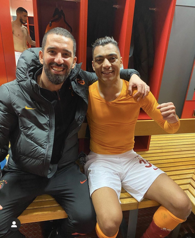 Arda Turan'dan Fenerbahçe maçı sonrası küfürlü tezahürat - Resim: 2