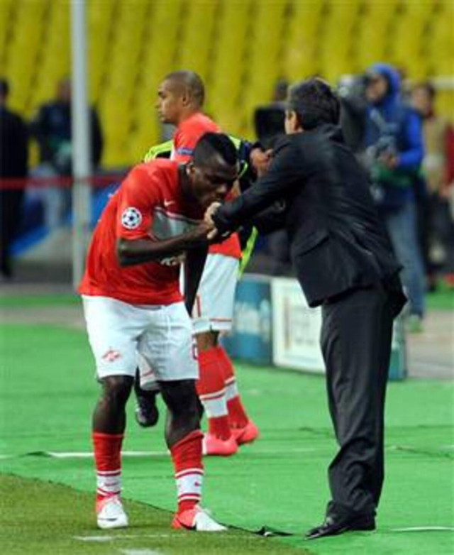 Ersun Yanal gitti Emenike Aykut Kocaman'ı paylaştı - Resim: 0