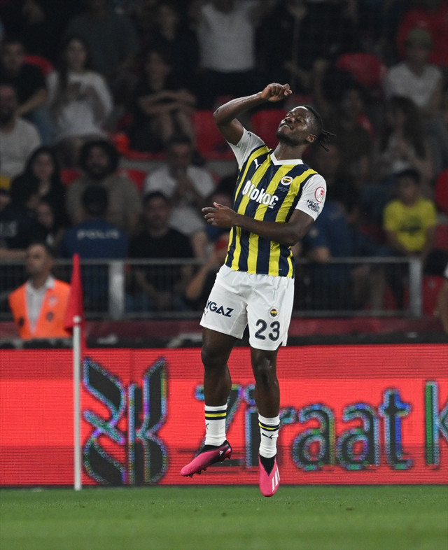 Türkiye Kupası'nda şampiyon Fenerbahçe! 9 yıllık kupa hasreti son buldu... - Resim: 1