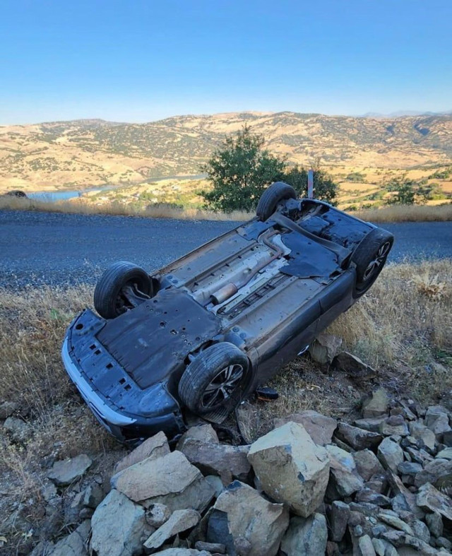 Gurbetçi can kurtarayım derken aracıyla takla attı - Resim: 0