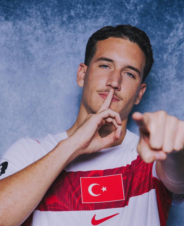 Transfer gece yarısı duyuruldu! Galatasaray milli yıldızı kadrosuna kattı: İşte bonservis bedeli - Resim: 0
