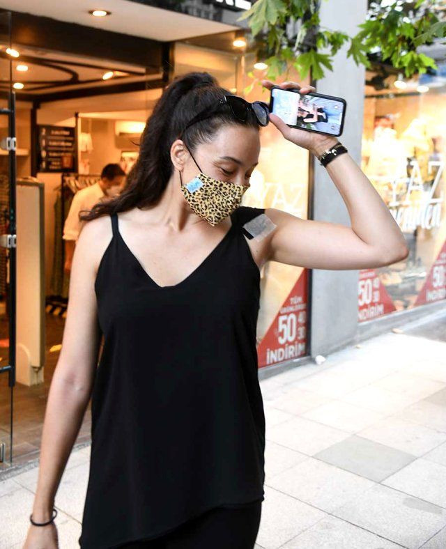 Dünya Güzeli Azra Akın'a nazar değdi talihsiz bir kaza geçirdi - Resim: 2