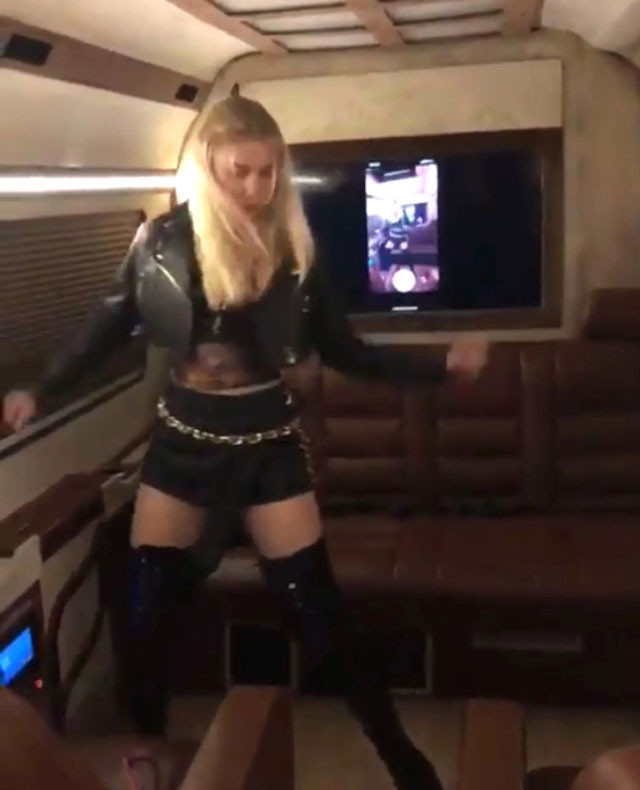 Aleyna Tilki'den bir garip paylaşım: Kar görünce delirdim  - Resim: 2