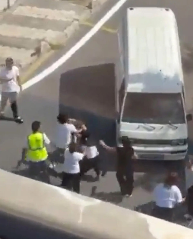 İstanbul'da iki kadın arasında kavga! Pes dedirten sözler: Kocanı aldım elinden, çatla! - Resim: 0