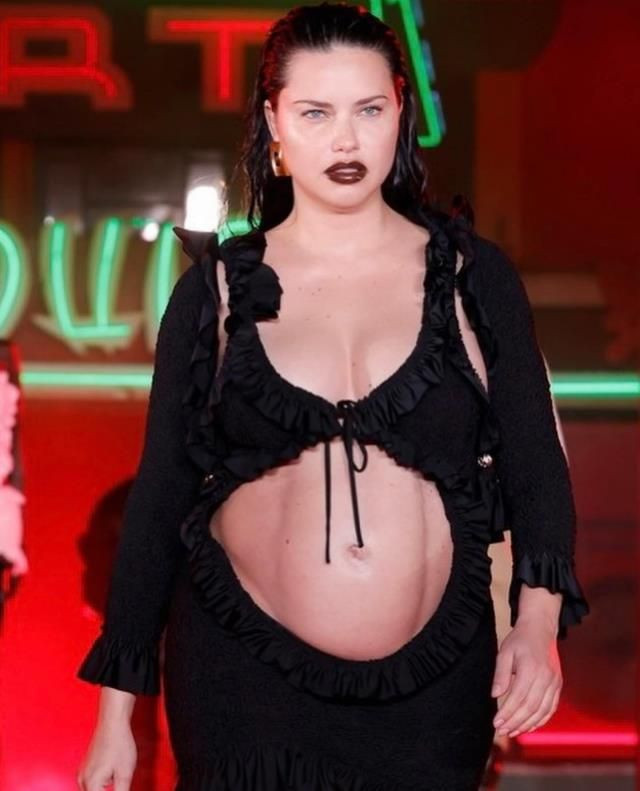 Doğuma gün sayan Adriana Lima'nın göbeğini gören şaştı kaldı! Karın kası mı operasyon mu? - Resim: 4