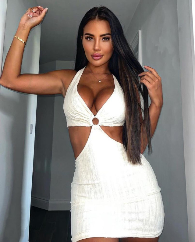 İngiliz televizyon yıldızı Bodrum’da kaza yaptı: Arkadaşı öldü, kendisi ağır yaralı - Resim: 2