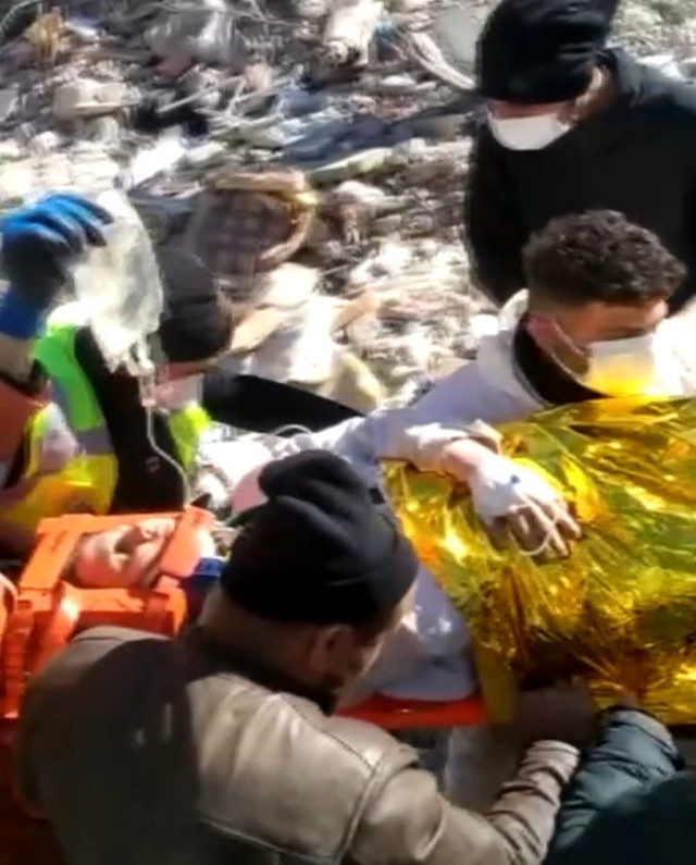 Aleyna 248 saat sonra enkazdan sağ çıkarılmıştı! O binanın müteahhidi İstanbul'da yakalandı - Resim: 1