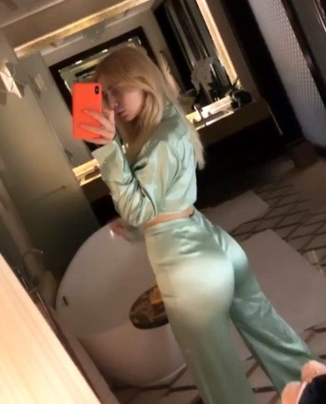 Aleyna Tilki ayna karşısında video paylaştı kalçası olay oldu - Resim: 3