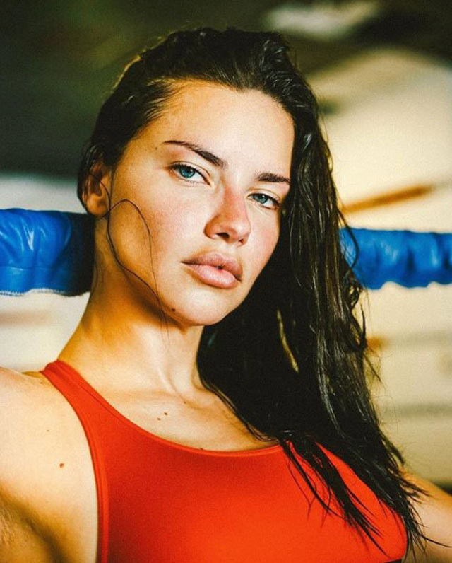  Adriana Lima'nın Metin Hara'yla öpüştüğü anlar olay oldu! - Resim: 4