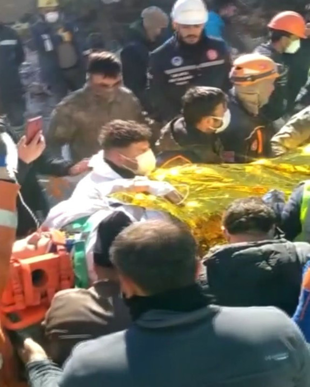 Aleyna 248 saat sonra enkazdan sağ çıkarılmıştı! O binanın müteahhidi İstanbul'da yakalandı - Resim: 2