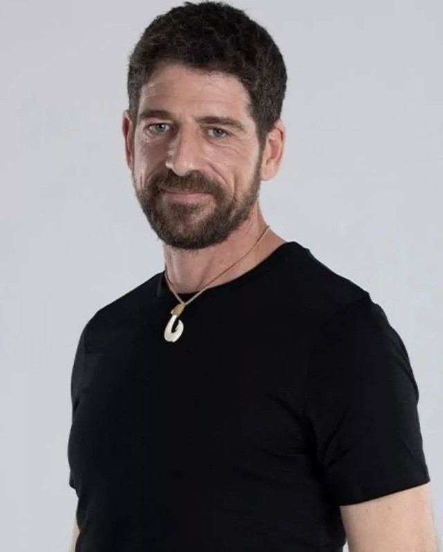 Camdaki Kız'a öyle bir isim geliyor ki dengeler alt üst olacak! Dizide olay var - Resim: 1