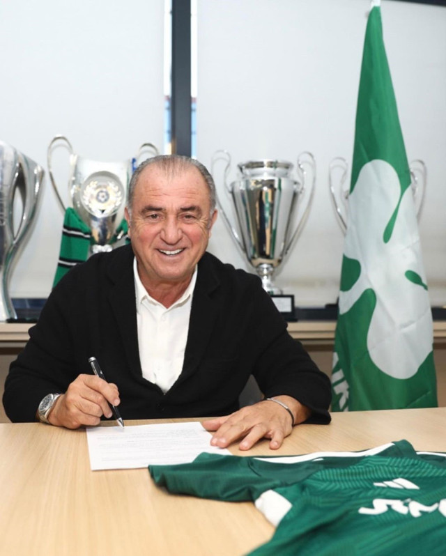 Fatih Terim, Panathinaikos'a resmi imzayı attı - Resim: 0
