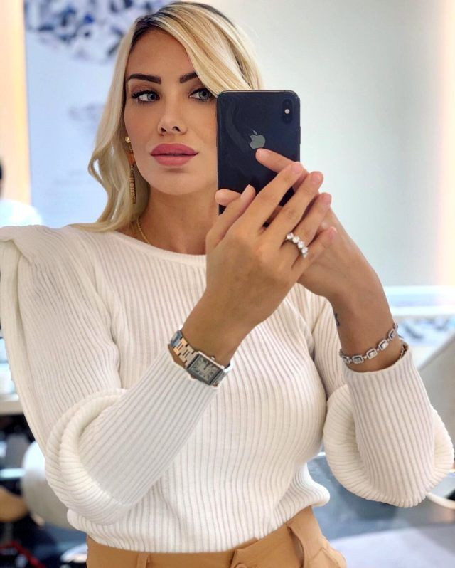 Ciciş kardeşler Esra ve Ceyda'ya sevgililerinden olay hediye satıp ev alacaklar - Resim: 2