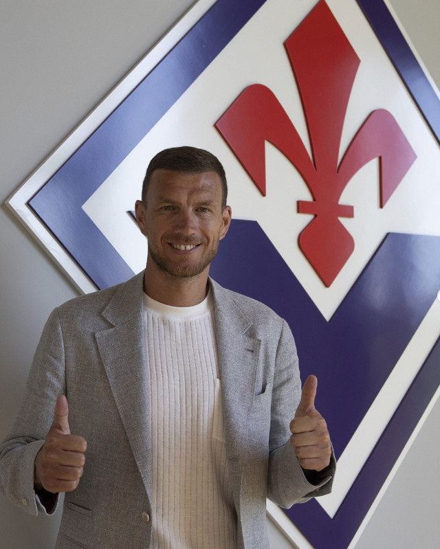 Fenerbahçe'den ayrılmıştı! Edin Dzeko'nun yeni adresi resmen belli oldu - Resim: 1