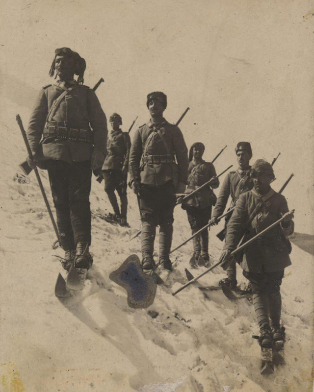 Bakanlık Sarıkamış Harekatı'na katılan askerlerin tarihi fotoğraflarını paylaştı - Resim: 2