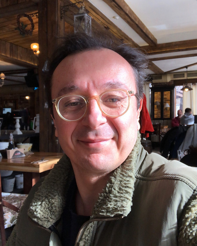 Ünlü yönetmen Pekin Azer, eski eşine 'eve korona getirdi' diye dava açtı - Resim: 0