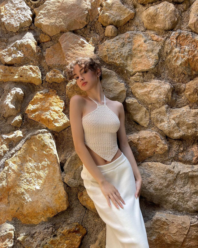 Kardeşlerim Asiye bu kez dozunu kaçırdı! Minisiyle poz verdi "Elbiseyi gören var mı?" - Resim: 4