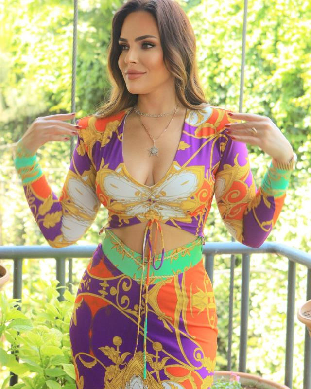 Buket Aydın 11 kiloyu verince taytıyla incecik fiziğini gösterdi! Son halini gören inanamıyor - Resim: 2