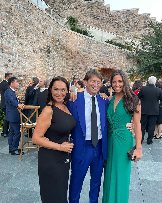 Hülya Avşar ile Kaya Çilingiroğlu bir araya geldi: Avşar kızı "Garip bir duygu eyvah" diyerek paylaştı! - Resim: 2