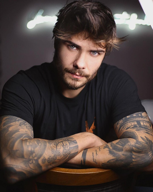 Mahsun Kırmızıgül'ün Prestij Meselesi filmi kadrosuna Survivor'dan bomba isim! Piyasanın içinden geçmeye geliyor - Resim: 2