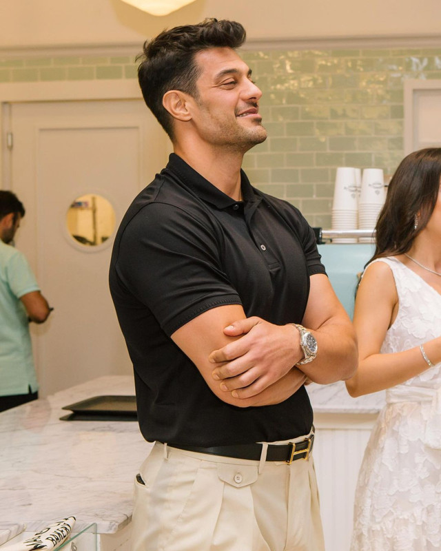 Hadise konserde yine gözyaşlarına hakim olamadı! Mehmet Dinçerler ise geri döndü! - Resim: 5