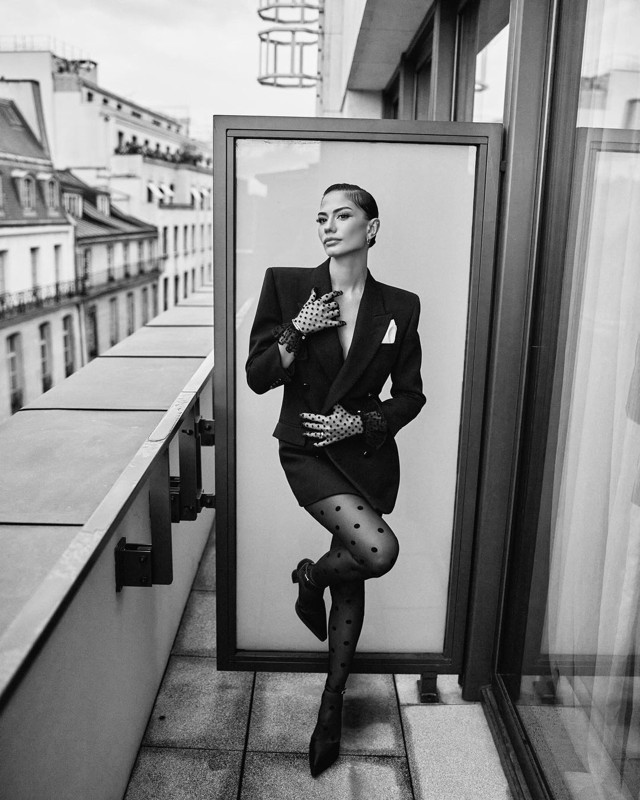 Demet Özdemir balkondan paylaştı, takipçileri mest oldu! "Böyle bir şey yok abi yaaa" - Resim: 8