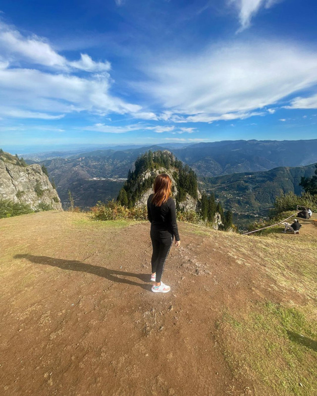 Zuhal Topal'ın 1700 metredeki aşk fotoğrafı olay oldu! "Ha şöyle mutfaktan çıkmışsınız" - Resim: 4