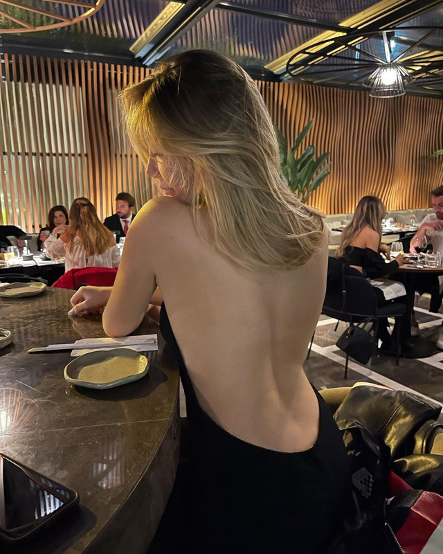 Kusursuz fiziğiyle nefes kesiyordu! Mehmet Ali Erbil'in kızı Yasmin Erbil'in itirafı olay oldu - Resim: 0