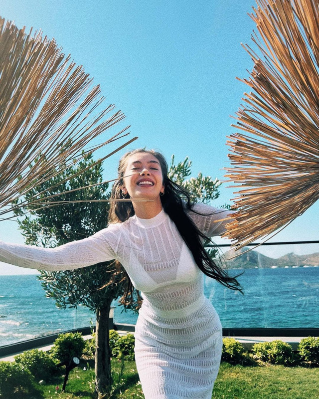 Neslihan Atagül beyaz bornozuyla büyüledi! Sosyal medyayı sallayan paylaşıma yorum yağdı! - Resim: 5