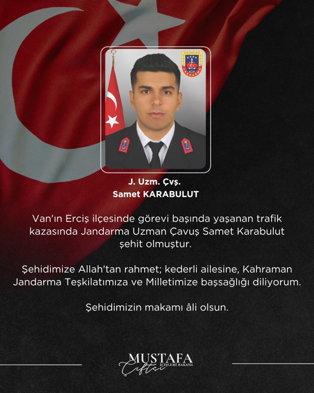 Van-Erciş kara yolunda feci kaza: 1 şehit, 3'ü asker 5 yaralı! - Resim: 0