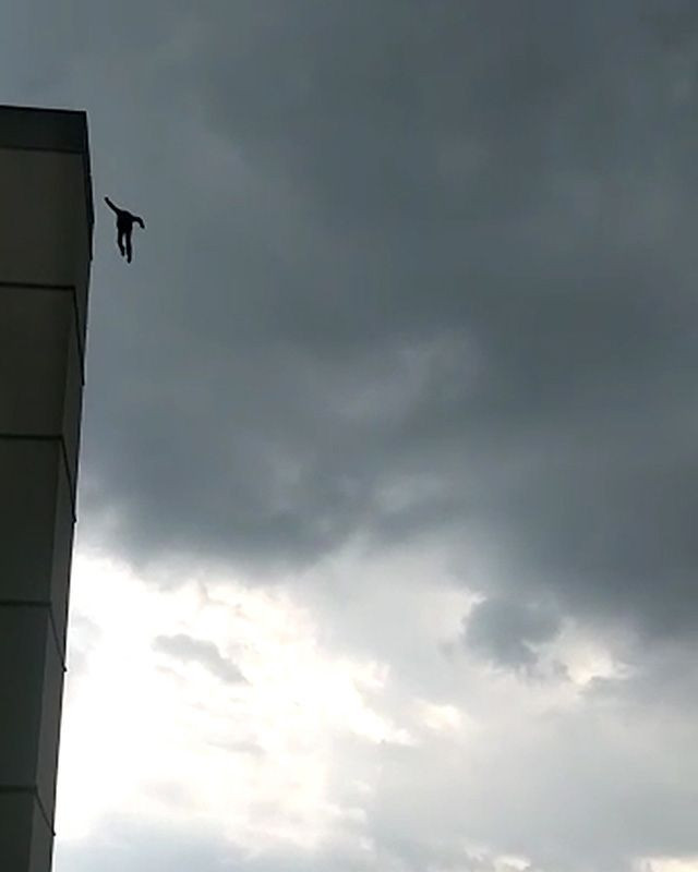 Adana'da hastanede dehşet: Ölüme böyle atladı! - Resim: 3