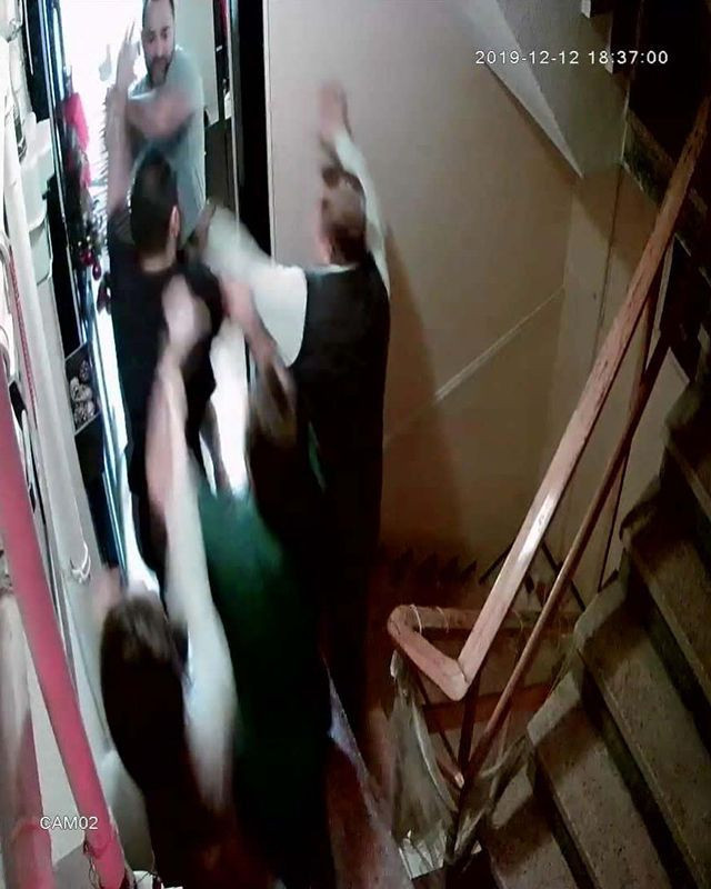 İstanbul Bakırköy'de komşusuna saldıran baba ve 2 oğlu tutuklandı - Resim: 4