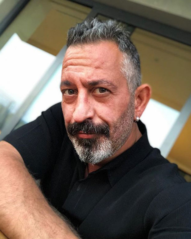 Cem Yılmaz yine kırdı geçirdi! Piyano isteyen takipçisine olay cevap - Resim: 1