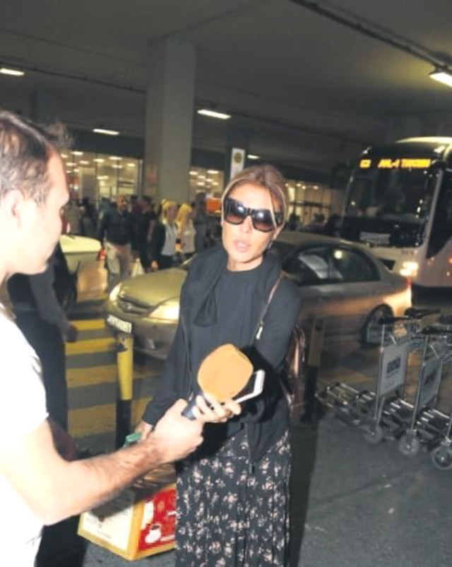 Gülben Ergen çıldırdı mikrofona saldırdı - Resim: 2