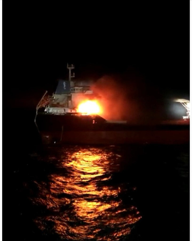 Sinop'ta kuru yük gemisinde korkutan yangın! Gemi kaptanı kayıp, çok sayıda yaralı var - Resim: 8