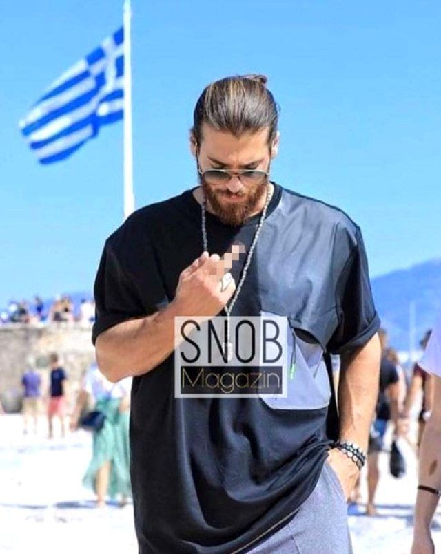 Tepki alan görüntü Can Yaman bayrağın önünde orta parmak hareketi yaptı - Resim: 3