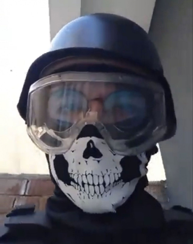 Eskişehir'de bilgisayar oyunundan etkilendi sokağa çıkıp önüne geleni bıçakladı - Resim: 0