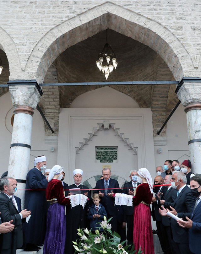 Cumhurbaşkanı Erdoğan Bosna Hersek'te cami açılışına katıldı - Resim: 0