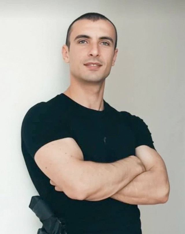 Irak'ta, Suriye'de, Libya'da 7 yıl görev yaptı Edremit'te gaspçı tarafından şehit edildi - Resim: 0