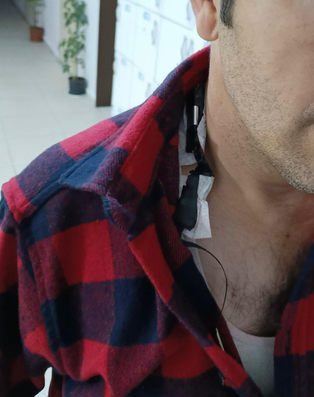 Eskişehir'de ehliyet sınavına kopya düzeneğiyle girmeye çalışan şüpheli yakalandı - Resim: 0