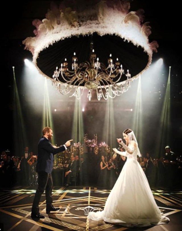 Ünlüleri buluşturan düğün! Şıklık yarışı yaşandı - Resim: 3