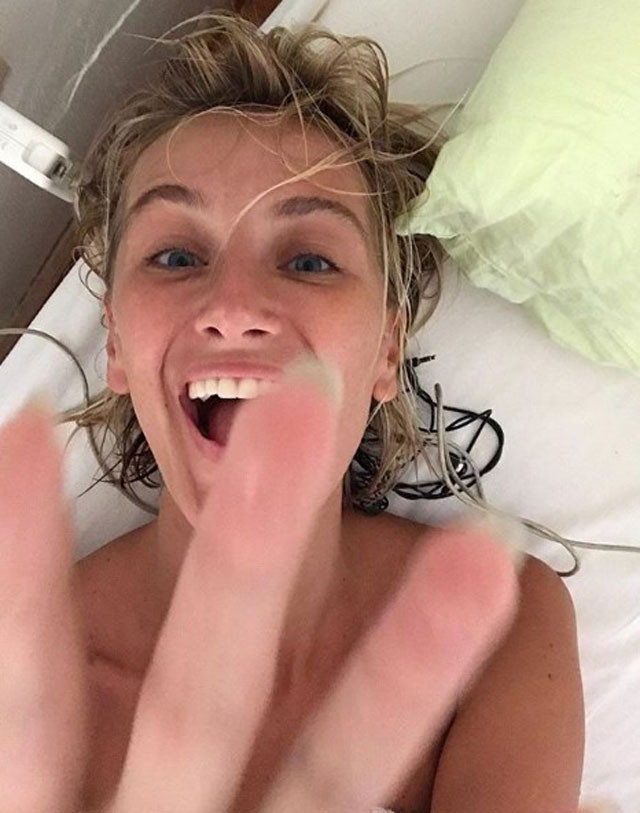 Didem Soydan'ın kız arkadaşıyla yakınlaştığı görüntüler olay yarattı! - Resim: 4