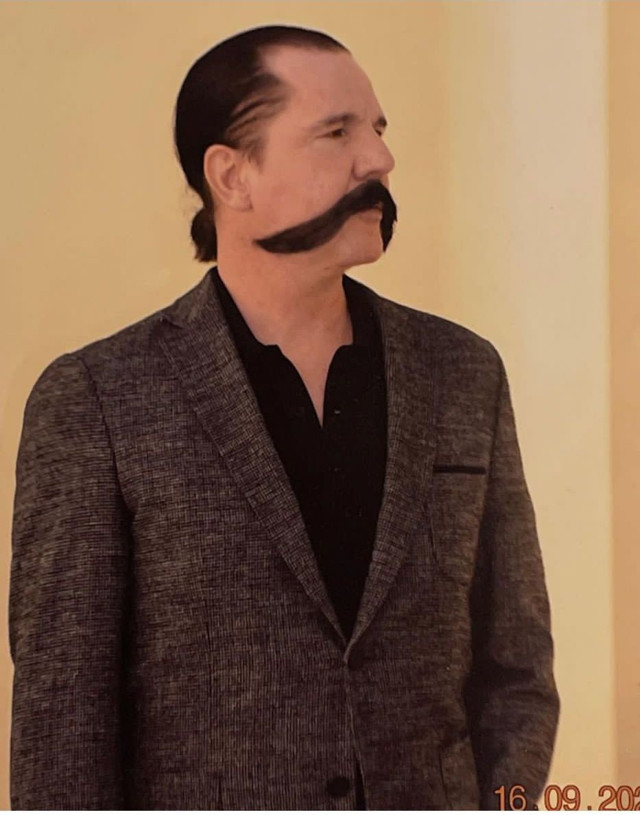 Adnan Oktar'ın baş müridi hapiste yeni imaj yaptı! Bıyıklar olay oldu - Resim: 0