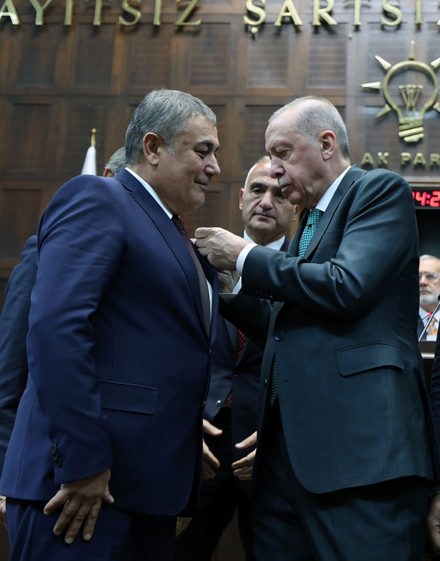 CHP'li ve Yeniden Refah Partili iki belediye AK Parti'ye geçti - Resim: 1