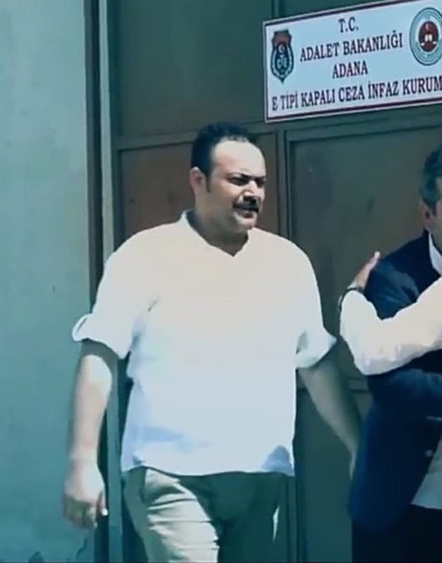 Dizi oyuncusunun evinden uyuşturucu ve silahlar çıktı!  - Resim: 4