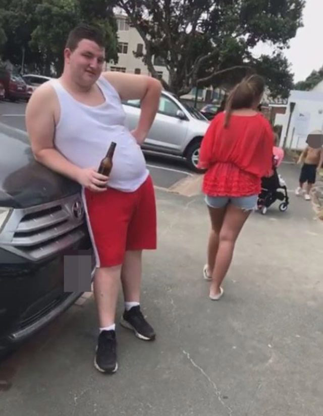 Belediye başkanı bile hakaret etti! Bir kenti ayaklandıran belalı aile - Resim: 1